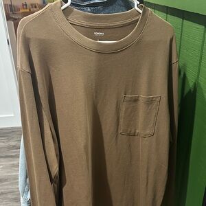 Sonoma Men's Brown Long Sleeve Crewneck Sweatshirt with Pocket